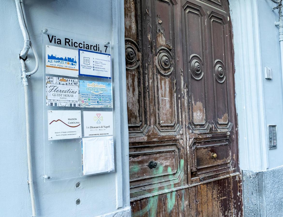 I 4 Diamanti Di Napoli Acomodação com café da manhã Exterior foto